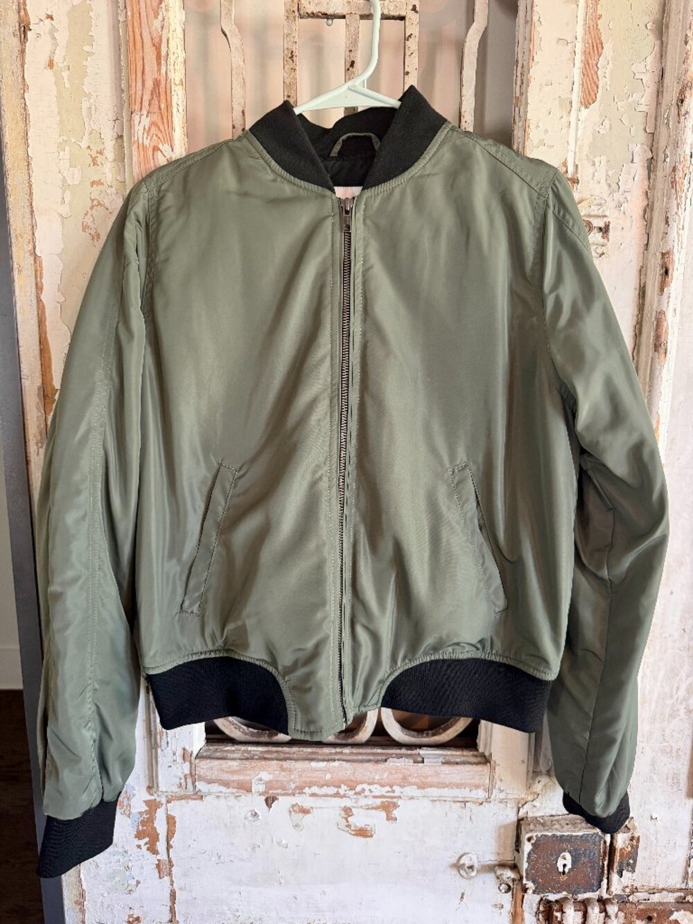 Hollister California Satin Bomber Jacket Olive Green Size M